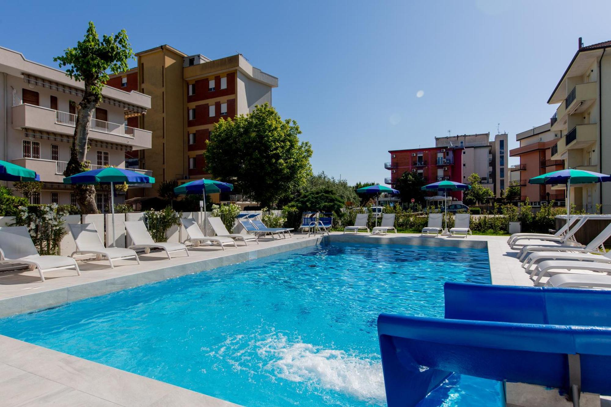 Clubhotel Residence Cesenatico Exterior photo
